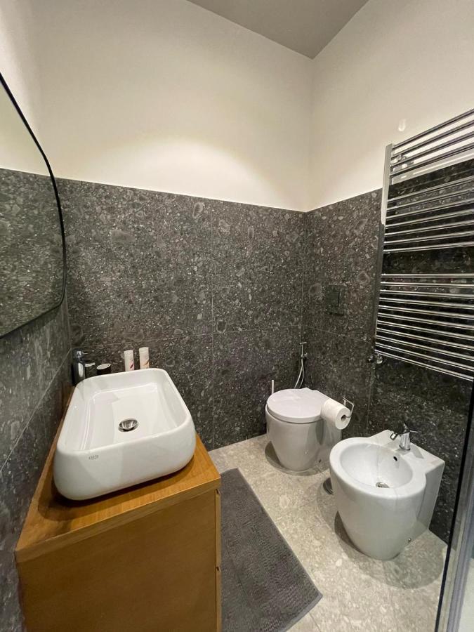 De Luca 6 Apartments Салерно Экстерьер фото
